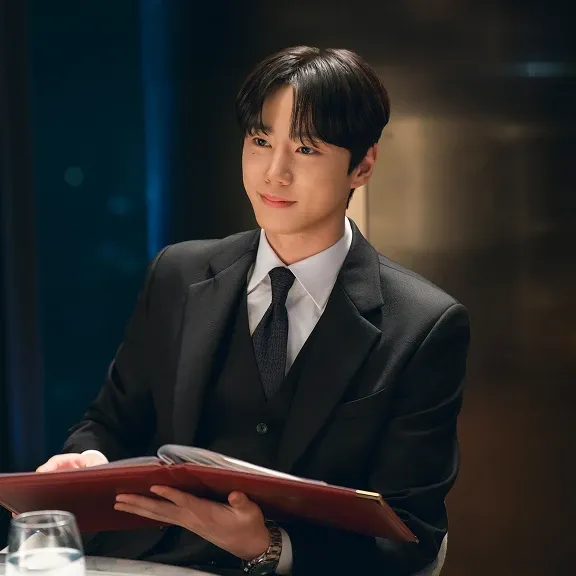 A moment captured by Lee Junyoung's fan