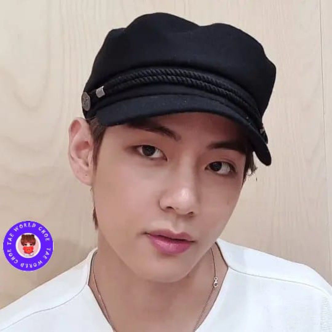 Foto aktivitas terbaru V (BTS)