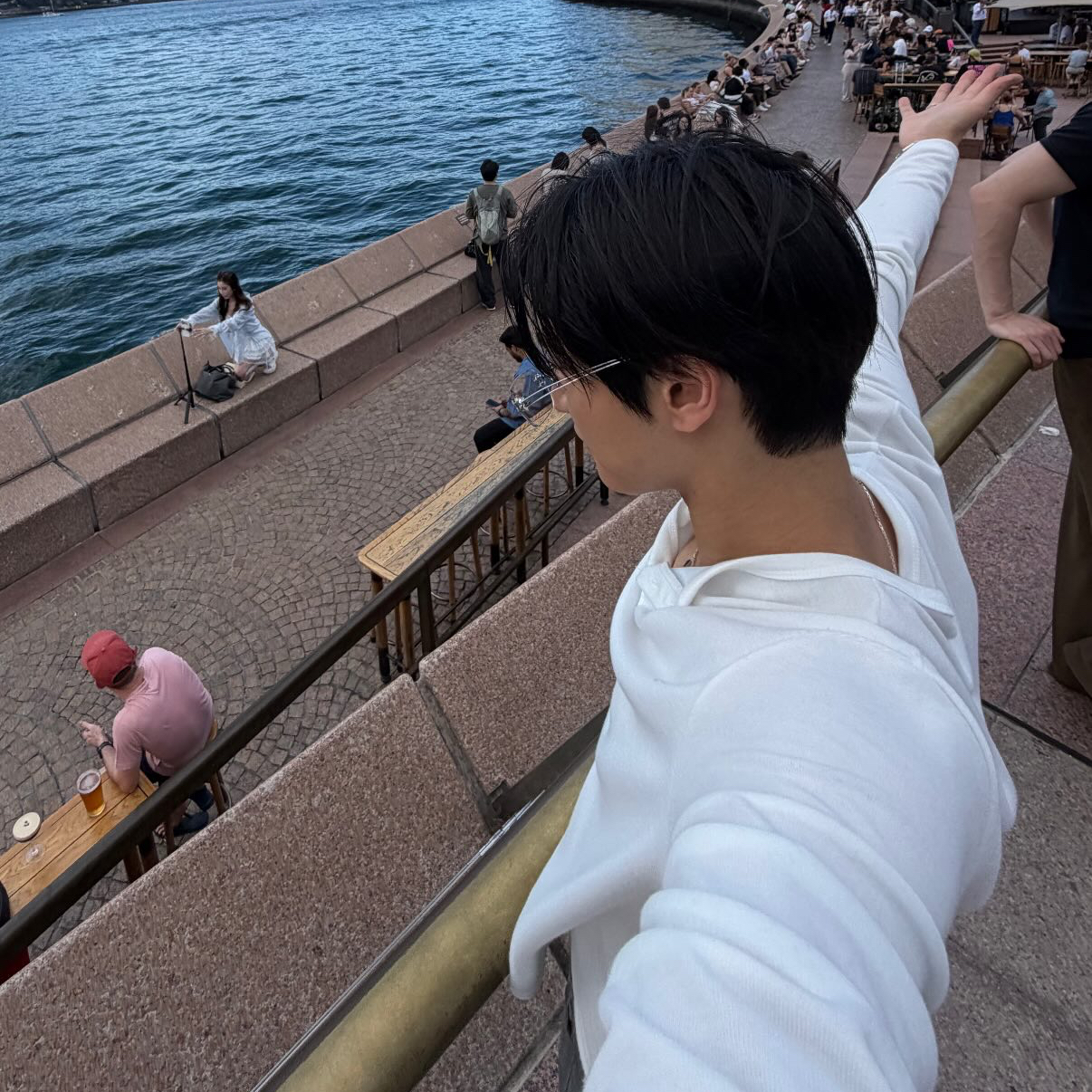 Behind-the-scenes cut of Seonghwa (ATEEZ)