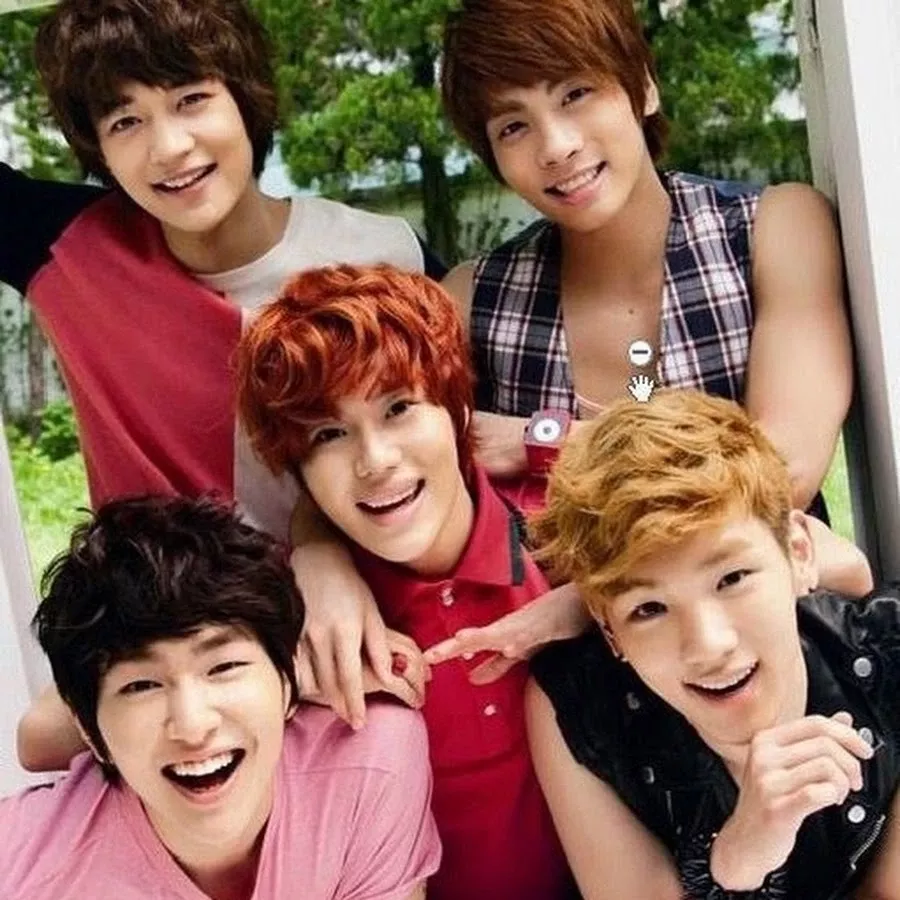 Latest photo of SHINee