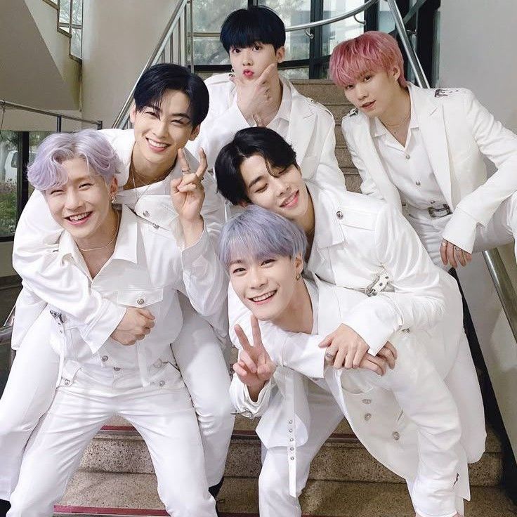 Latest photo of Eunwoo (ASTRO)