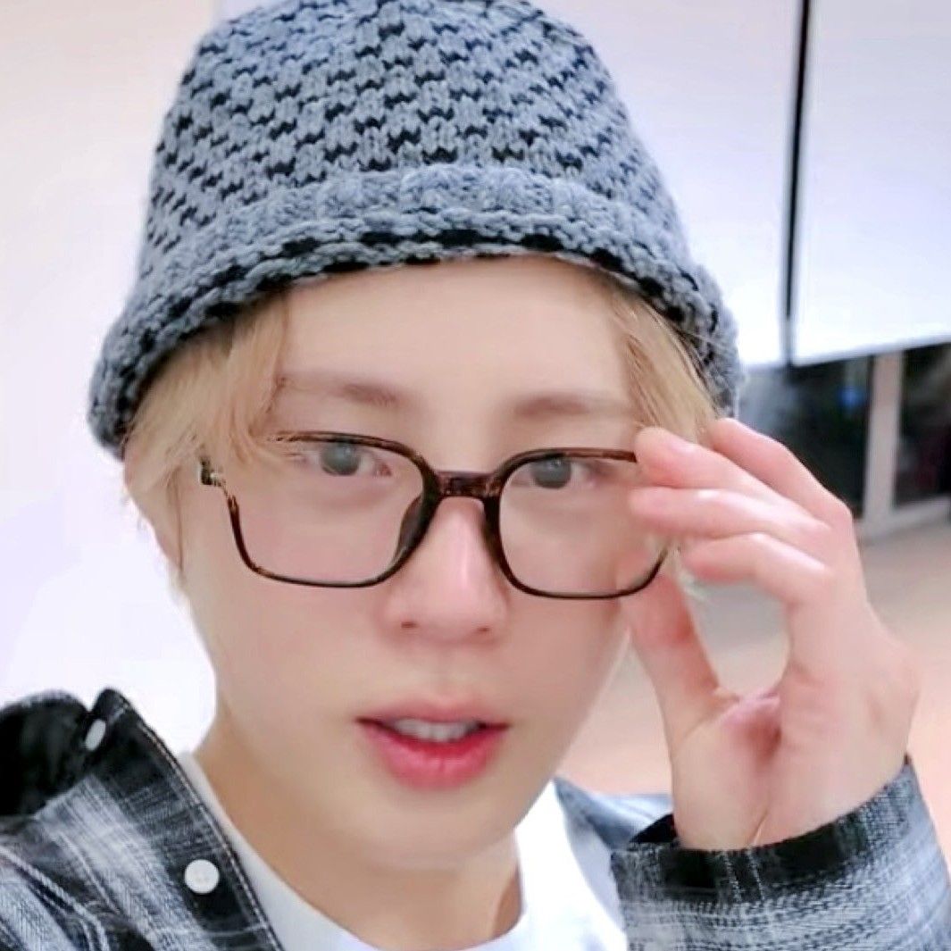 하성운의 비하인드 컷