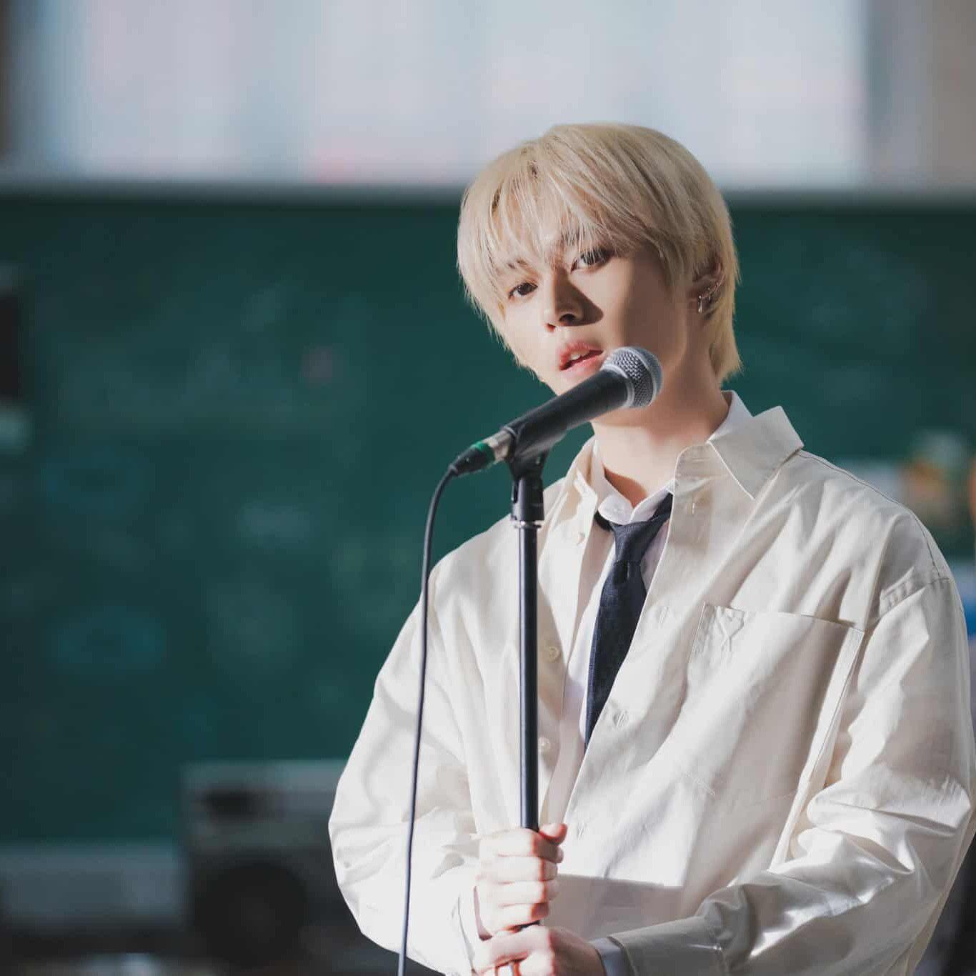 Lee Know (Stray Kids)的最新活动照片