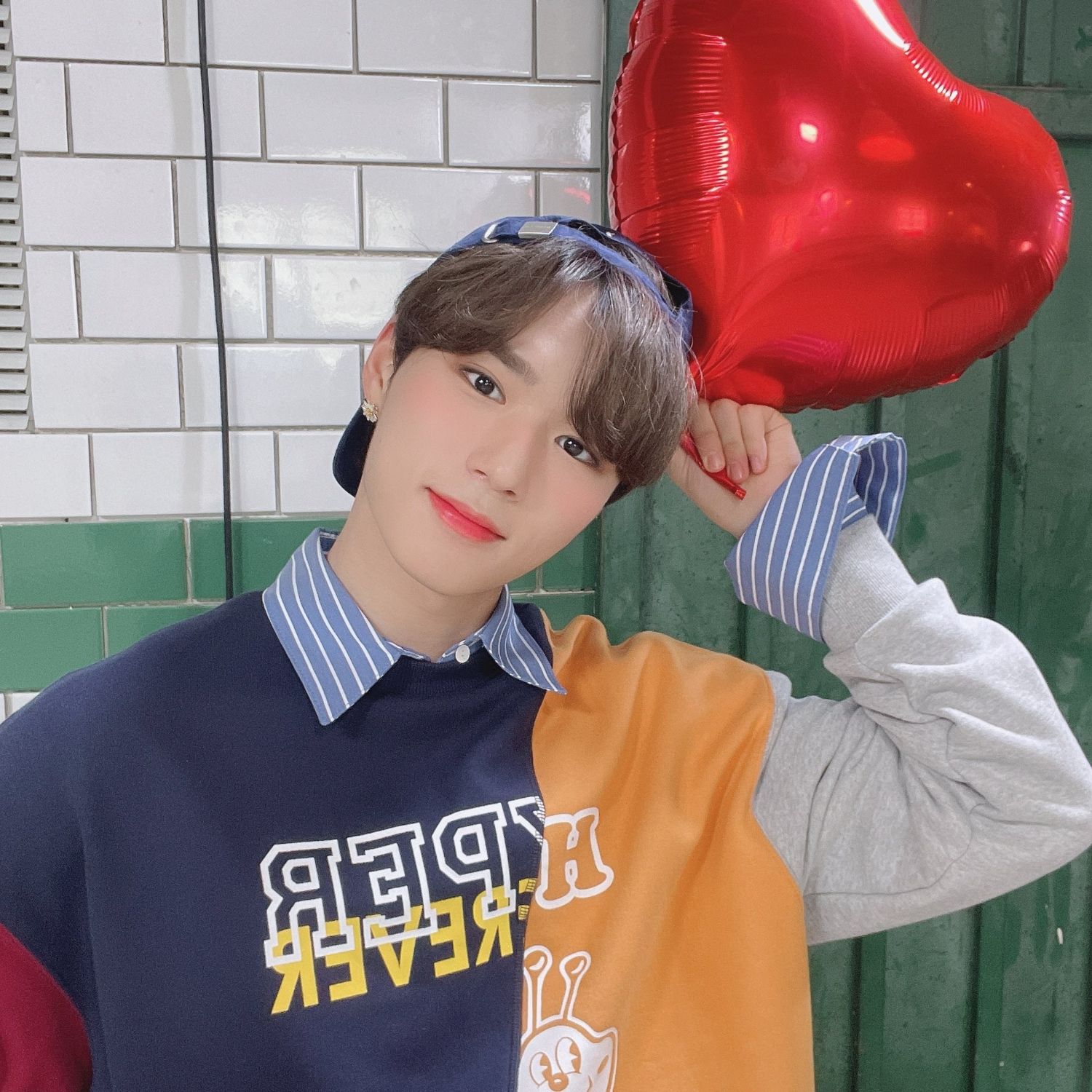 Behind-the-scenes cut of Kim Junseo (ALPHA DRIVE ONE)