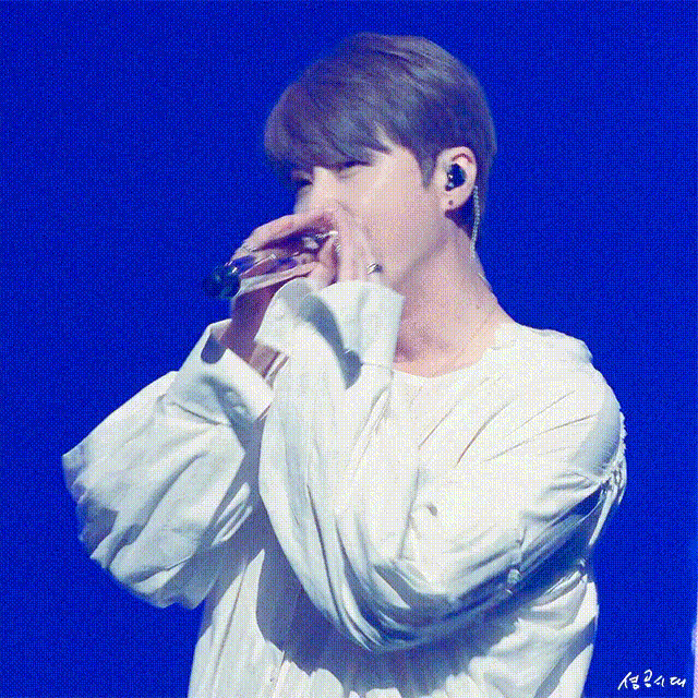 Recent activity shot of Shin Hyesung (SHINHWA)