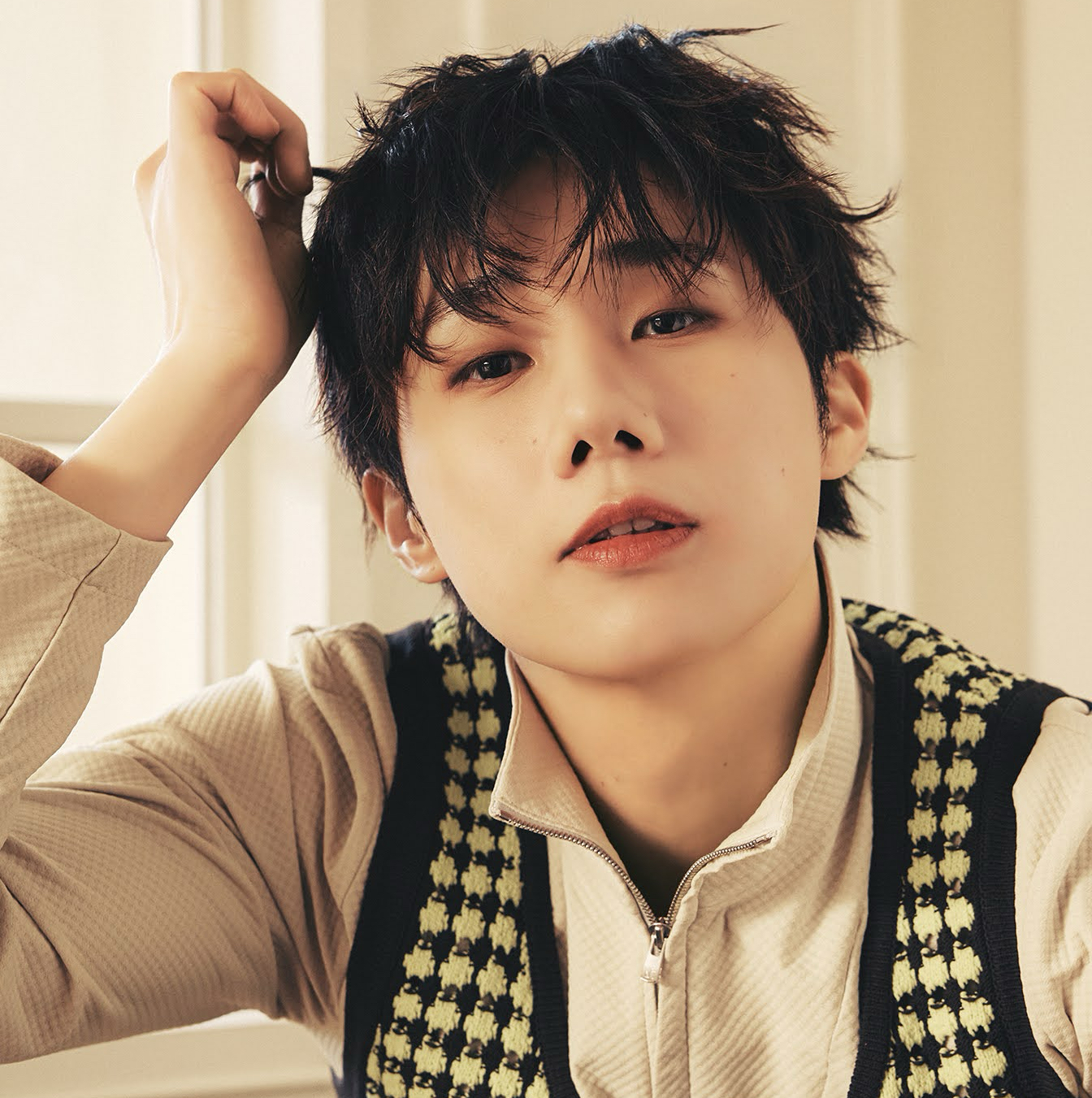 Behind-the-scenes cut of Sungkyu (INFINITE)