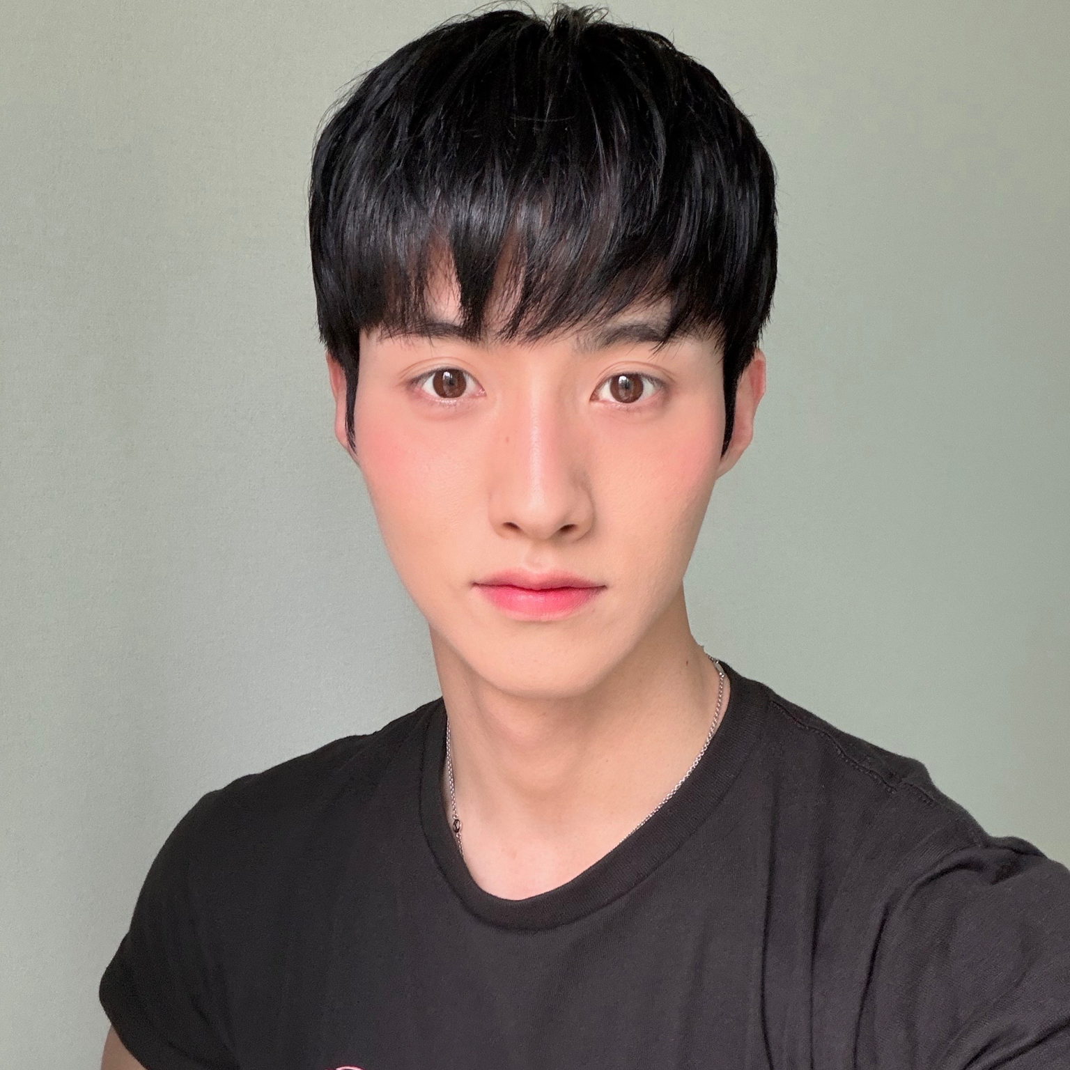 Behind-the-scenes cut of Yeoone (PENTAGON)