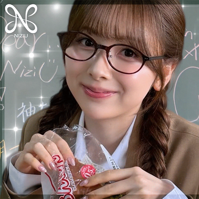 Latest photo of Miihi (NiziU)