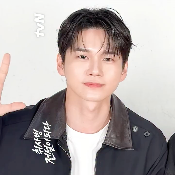 옹성우 최근 활동샷