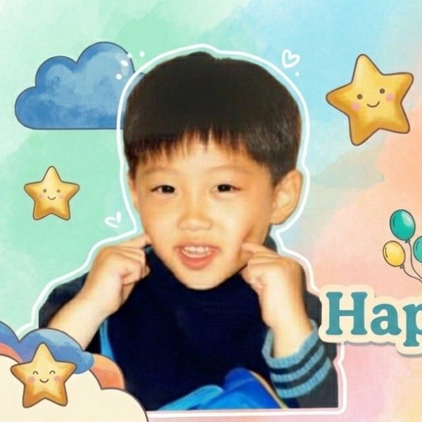 Latest photo of Felix (Stray Kids)