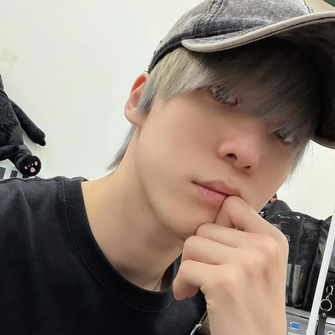 에이티즈 최근 활동샷