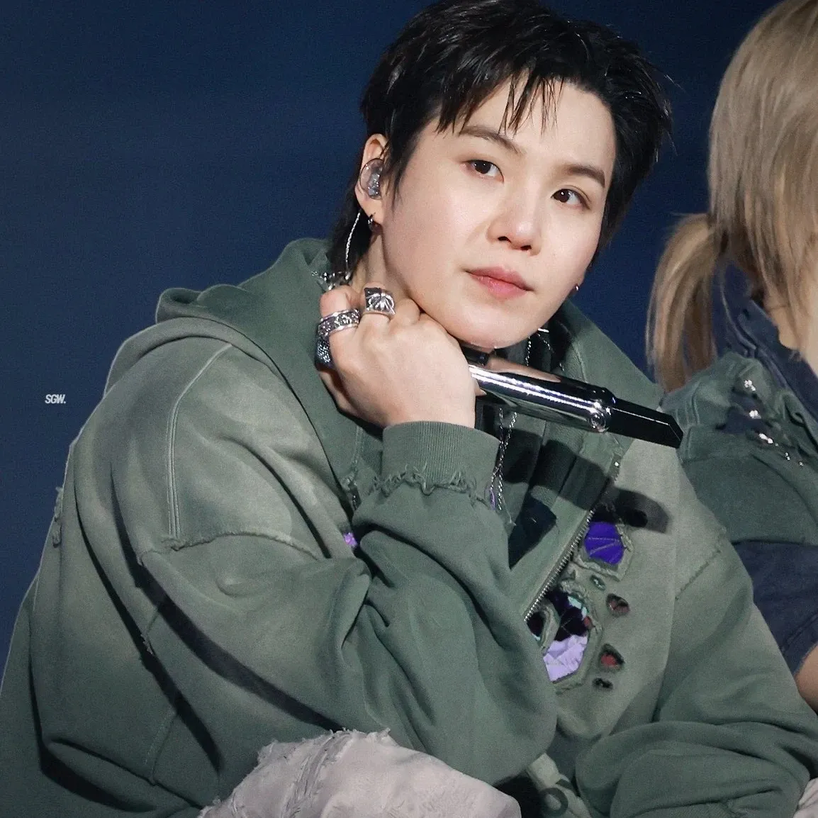 SUGA (防彈少年團)的最新照片
