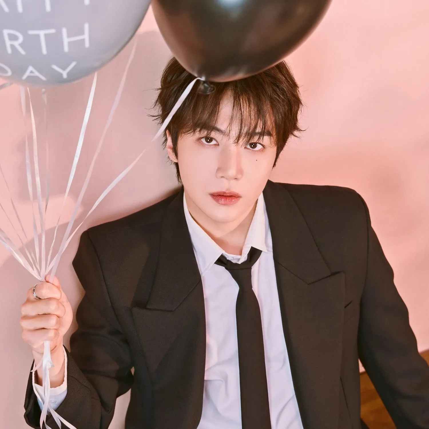 Behind-the-scenes cut of Jinho (PENTAGON)