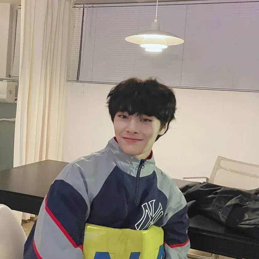 Stray Kids의 비하인드 컷