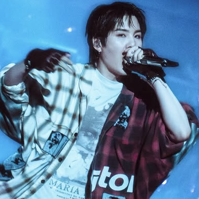 Potret di balik layar SUGA (BTS)