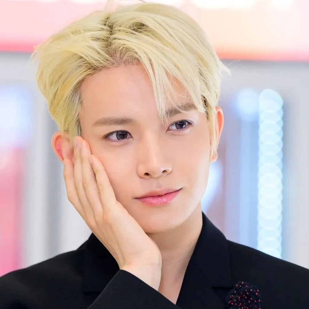 에반의 최신 사진