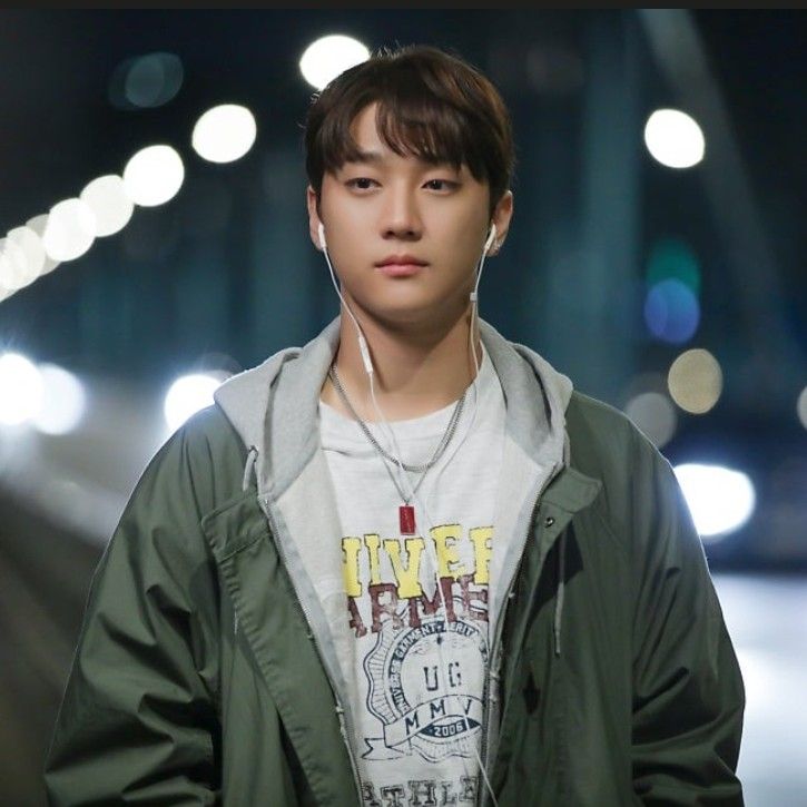 Latest photo of Hong Joochan (GoldenChild)