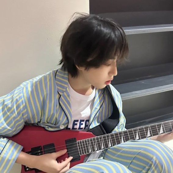HAN (Stray Kids)的幕後花絮
