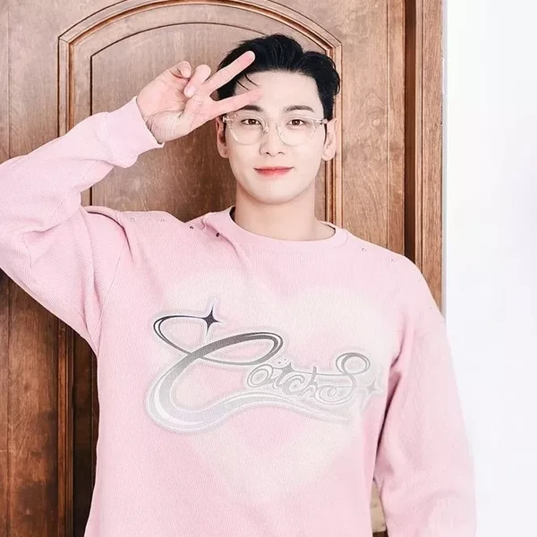 Popular profile picture of Baekho loved by fans