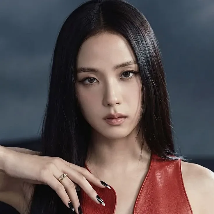 Foto aktivitas terbaru Jisoo (BLACKPINK)