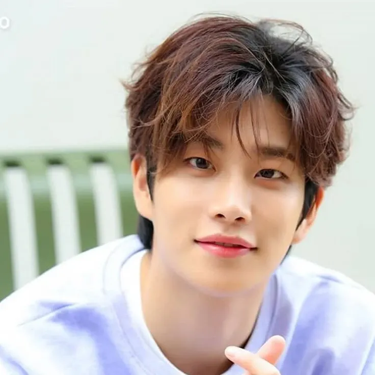 Behind-the-scenes cut of MJ (ASTRO)