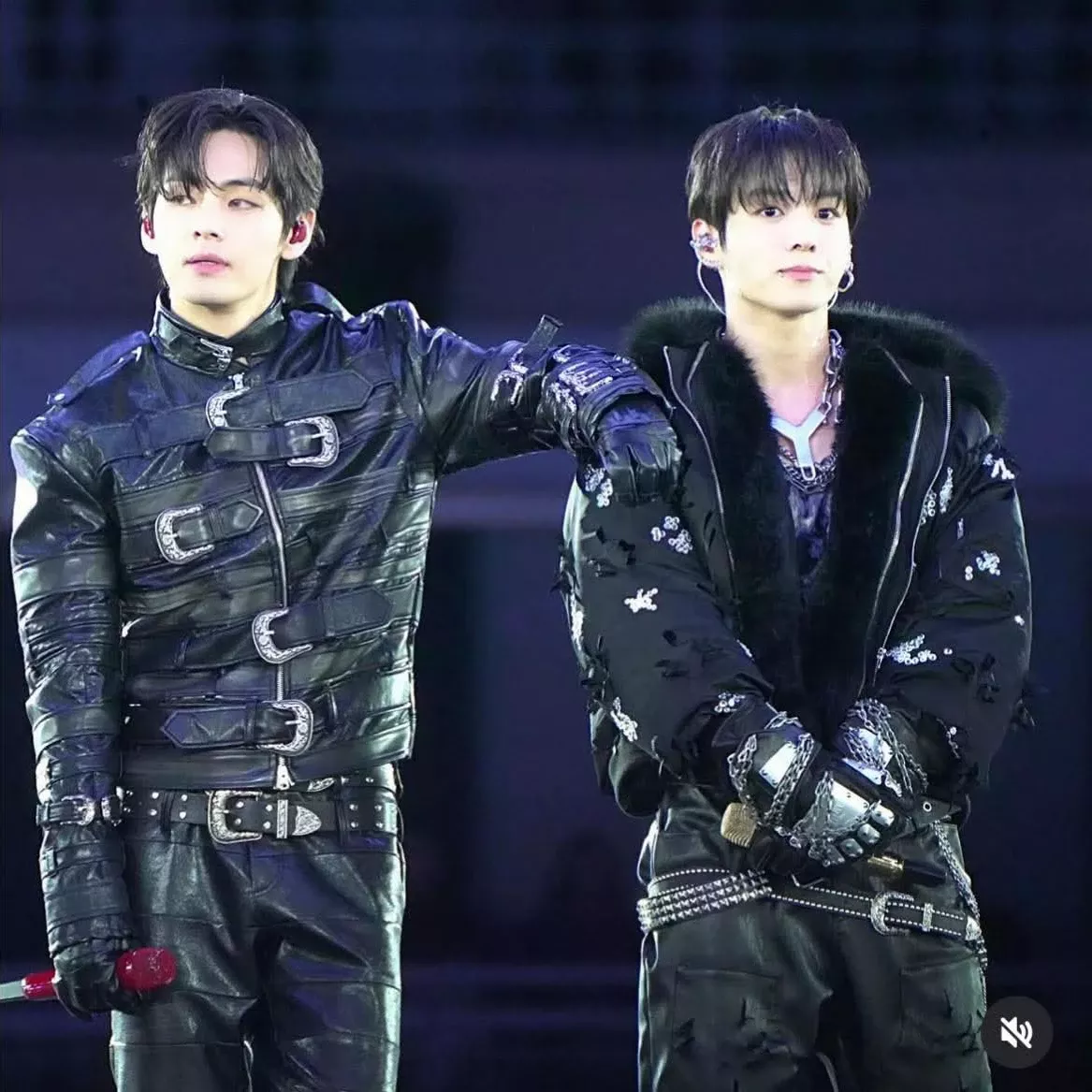 Behind-the-scenes cut of V (BTS)