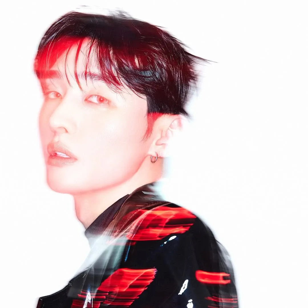 Recent activity shot of Yoon Jisung