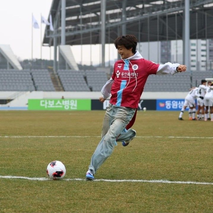 Behind-the-scenes cut of Minho (SHINee)