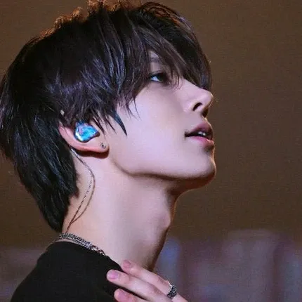 에반 최근 활동샷