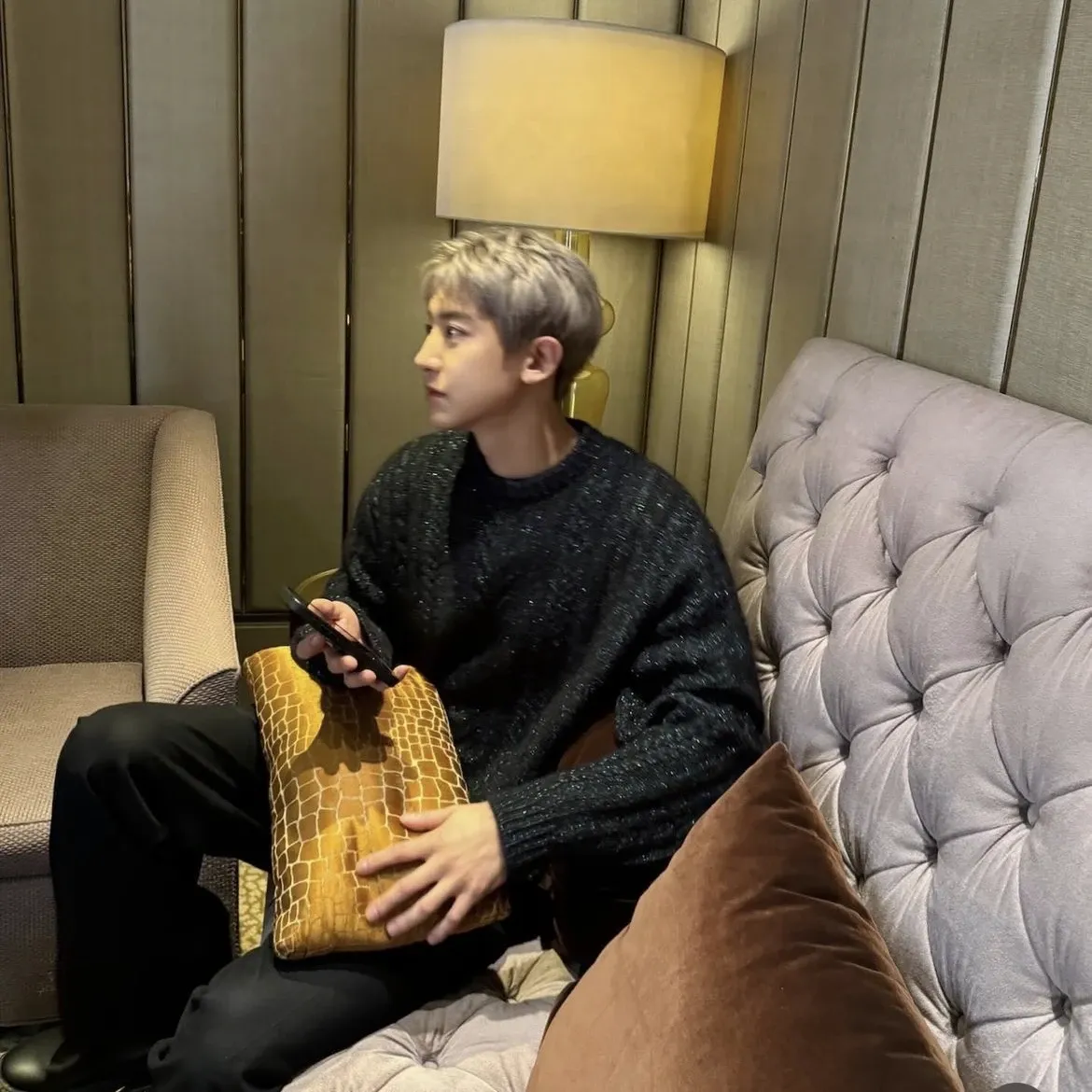Recent activity shot of Chanyeol (EXO)