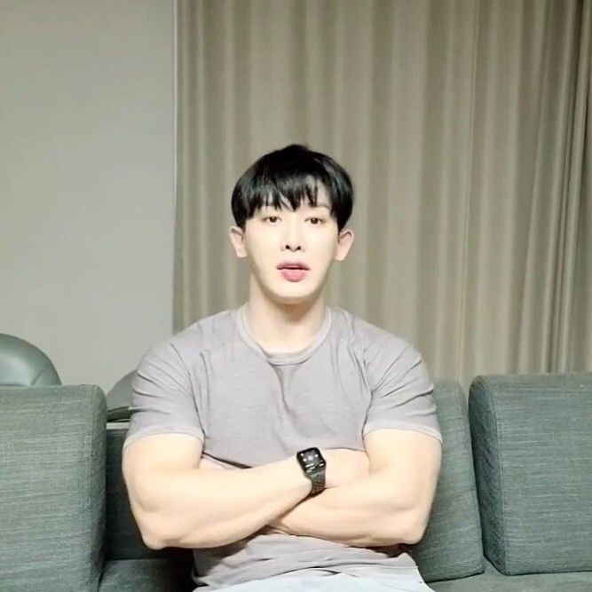 Recent activity shot of Wonho