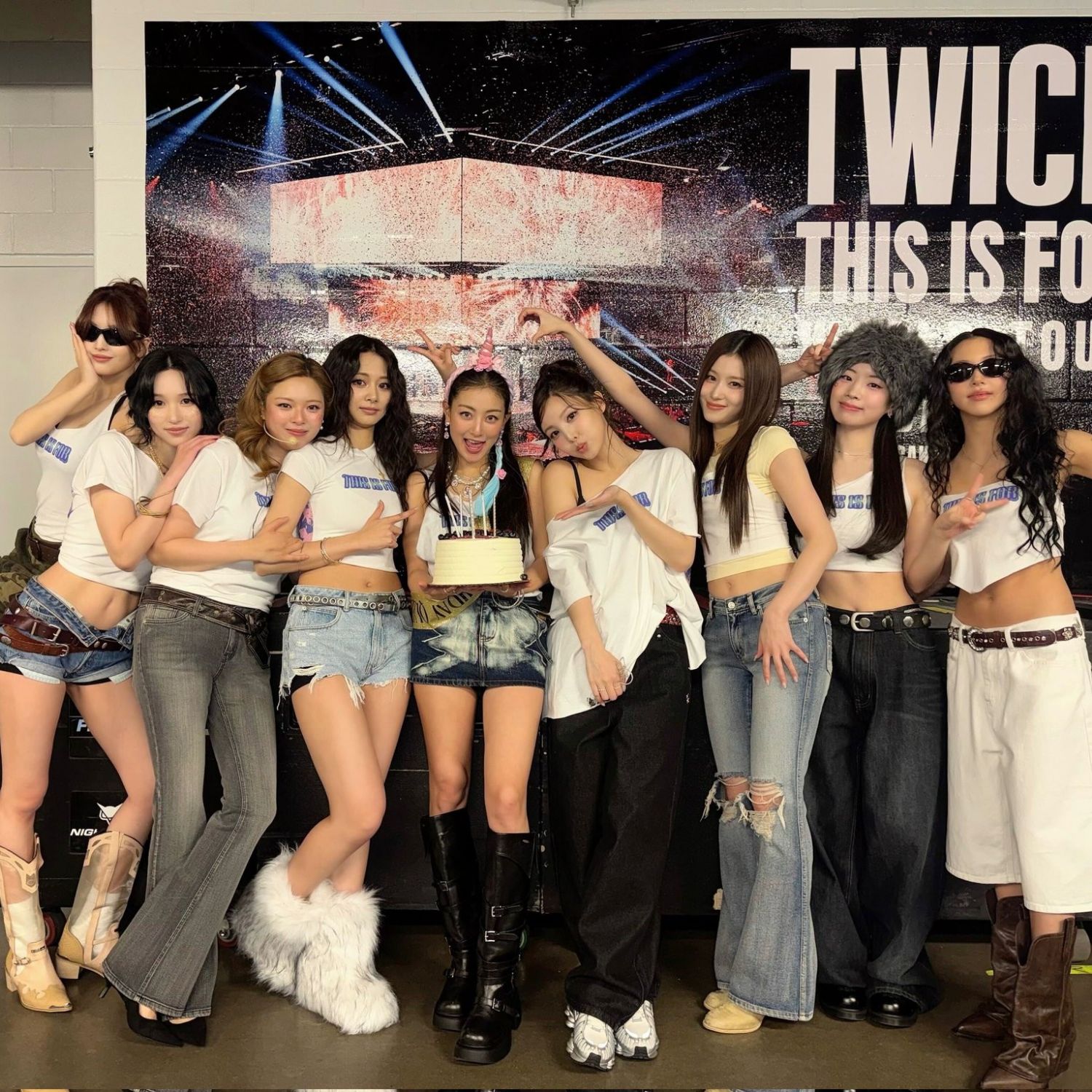 TWICE의 비하인드 컷