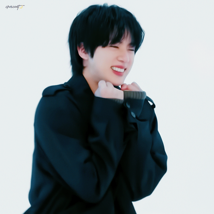 Foto aktivitas terbaru Jin (BTS)