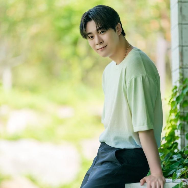 A moment captured by Moonbin (ASTRO)'s fan