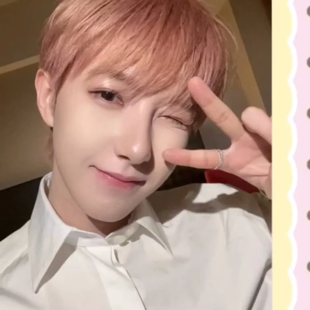 A moment captured by Renjun (NCT DREAM)'s fan