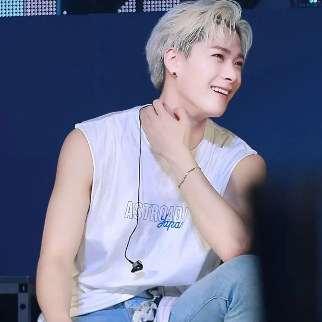 Recent activity shot of Moonbin (ASTRO)
