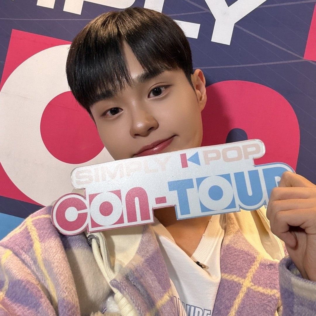 Latest photo of Lee Daehwi (AB6IX)