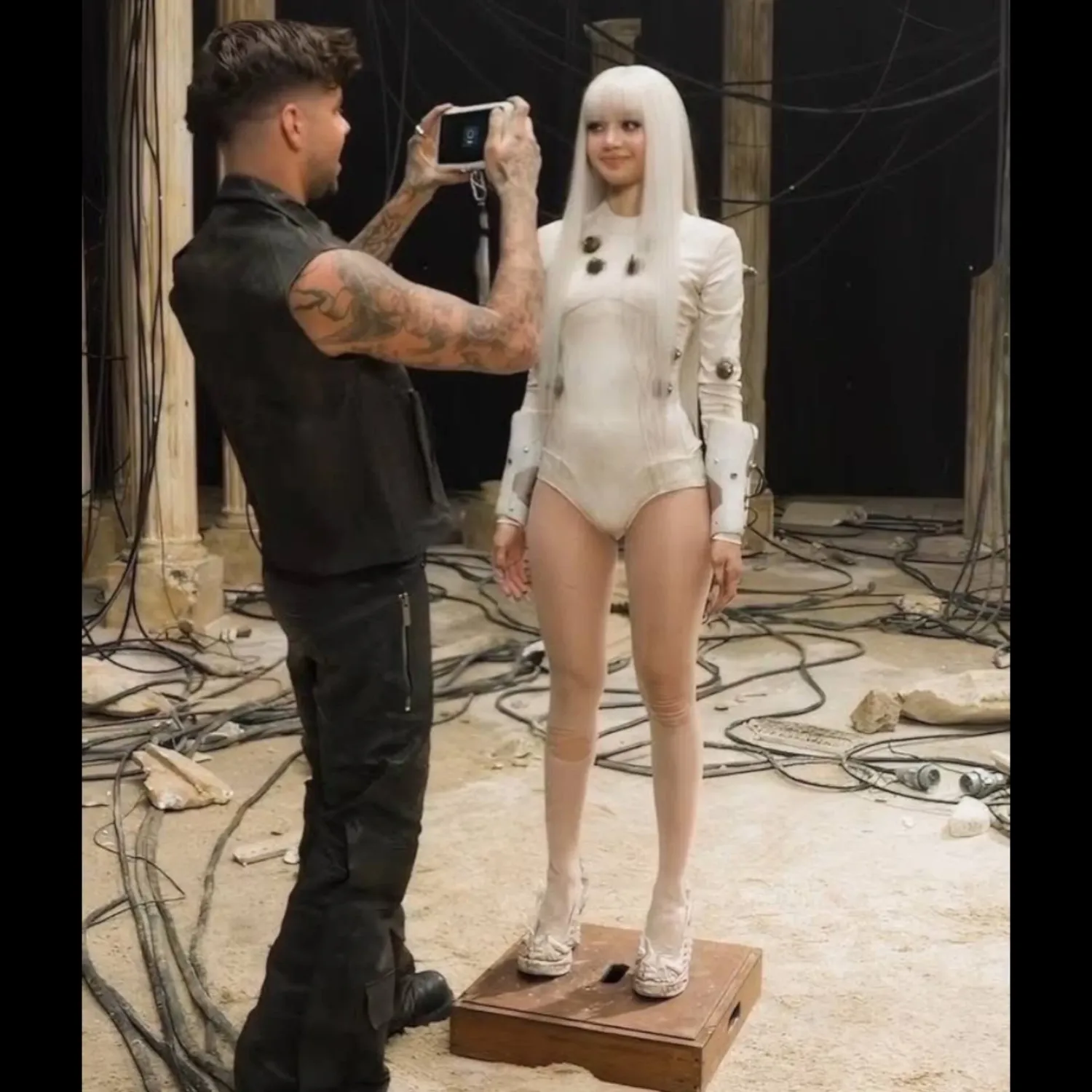 Potret di balik layar Lisa (BLACKPINK)