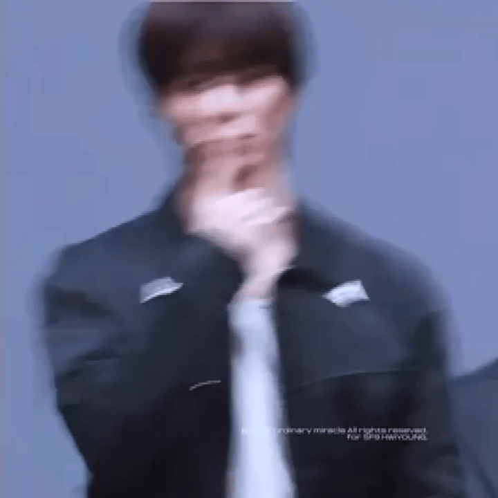 A moment captured by Hwiyoung (SF9)'s fan