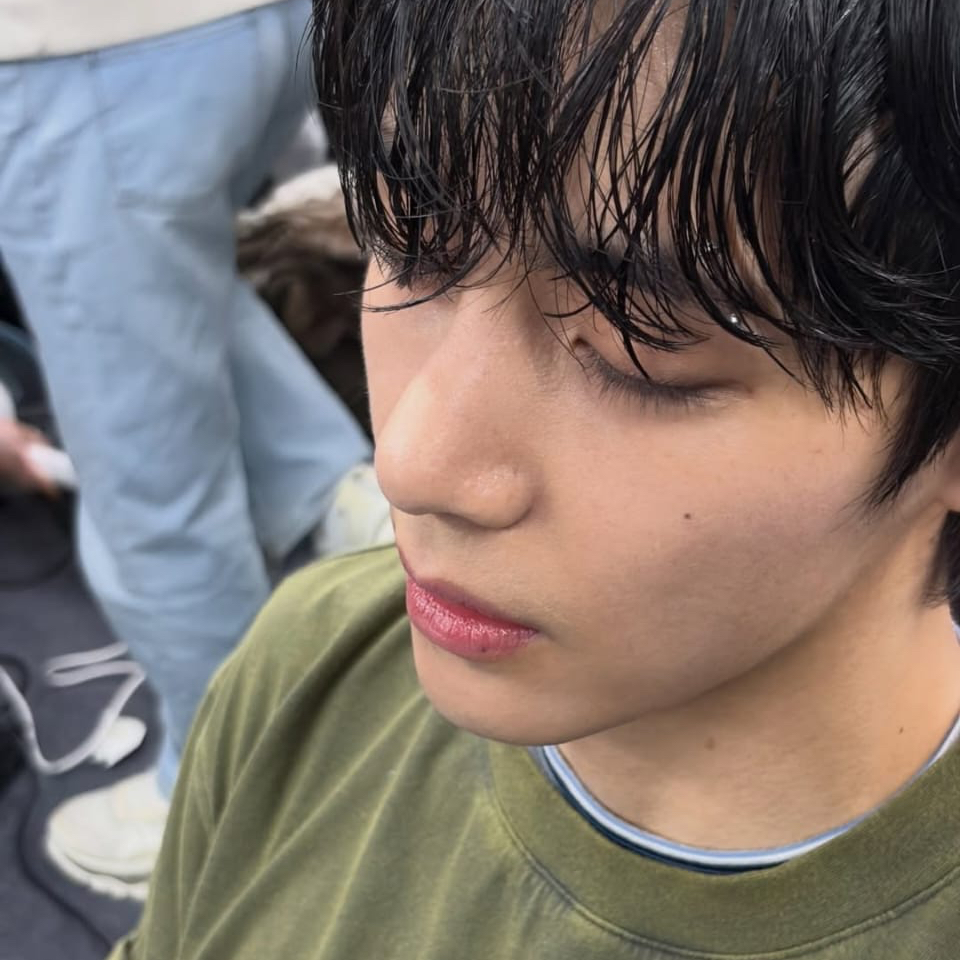 Recent activity shot of V (BTS)