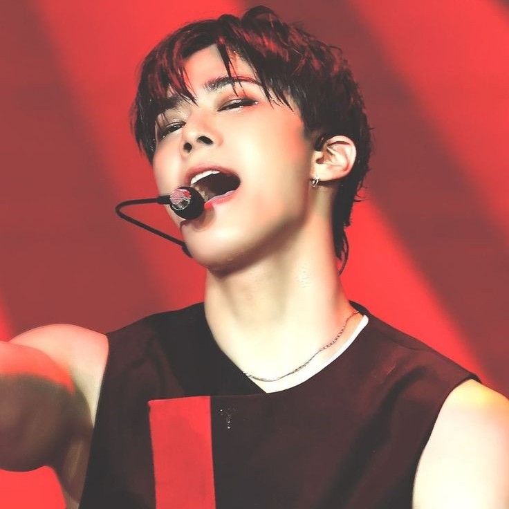 Foto aktivitas terbaru ASTRO