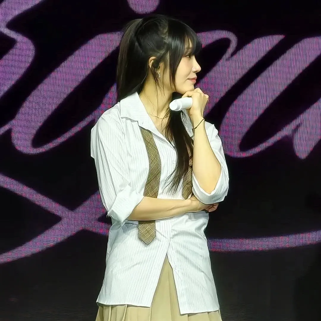 Behind-the-scenes cut of Jeong Eunji (Apink)