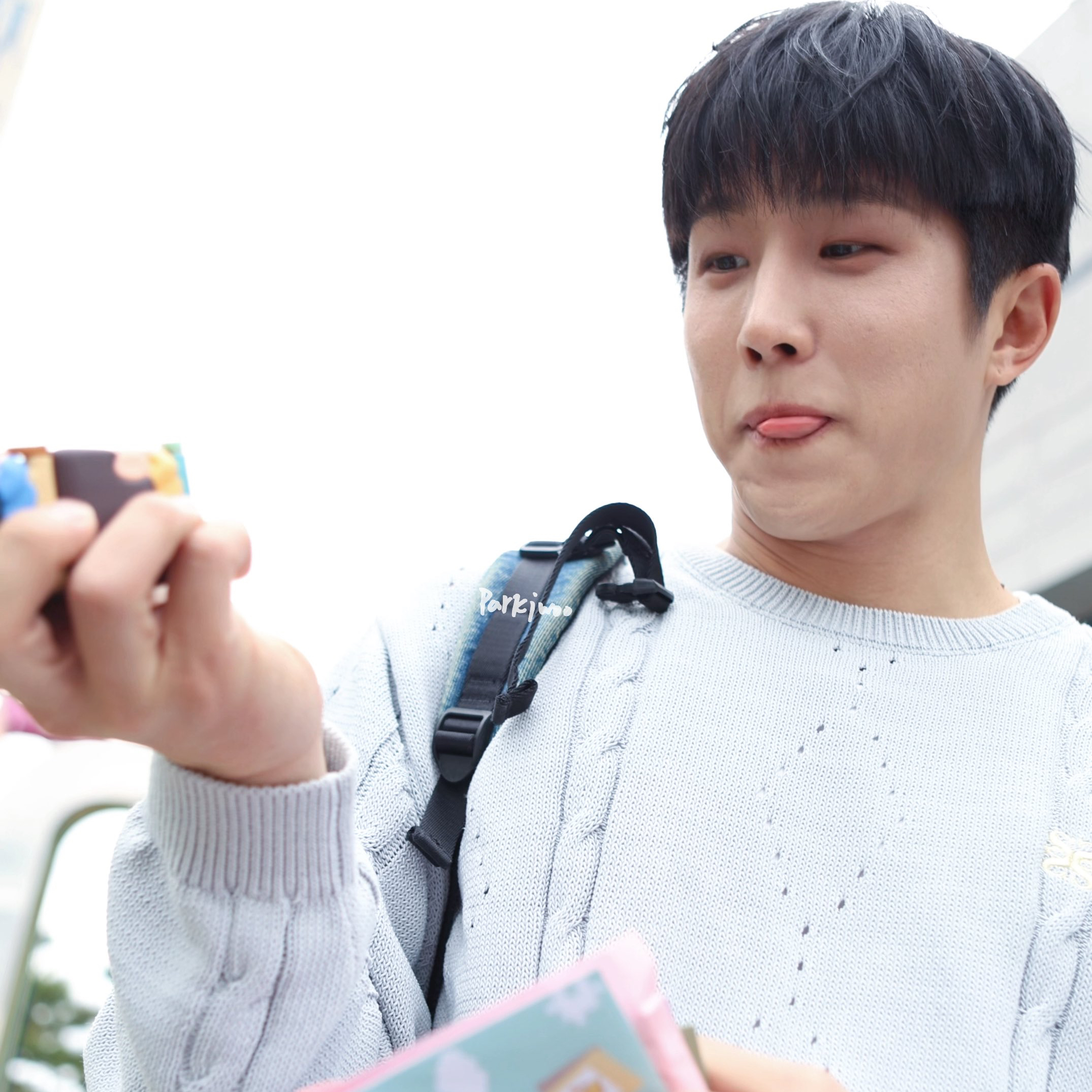 Behind-the-scenes cut of Jinjin (ASTRO)