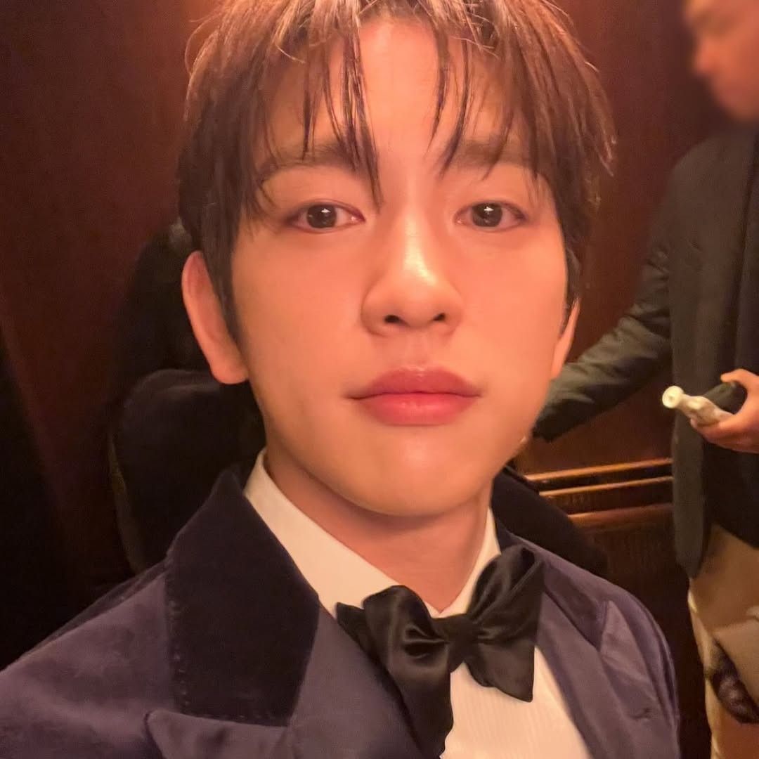 Recent activity shot of Jinyoung (GOT7)
