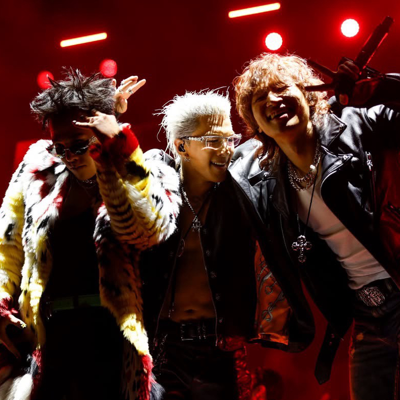 Behind-the-scenes cut of BIGBANG