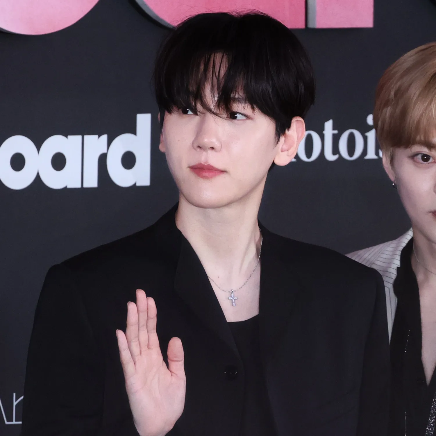 A moment captured by Baekhyun (EXO)'s fan