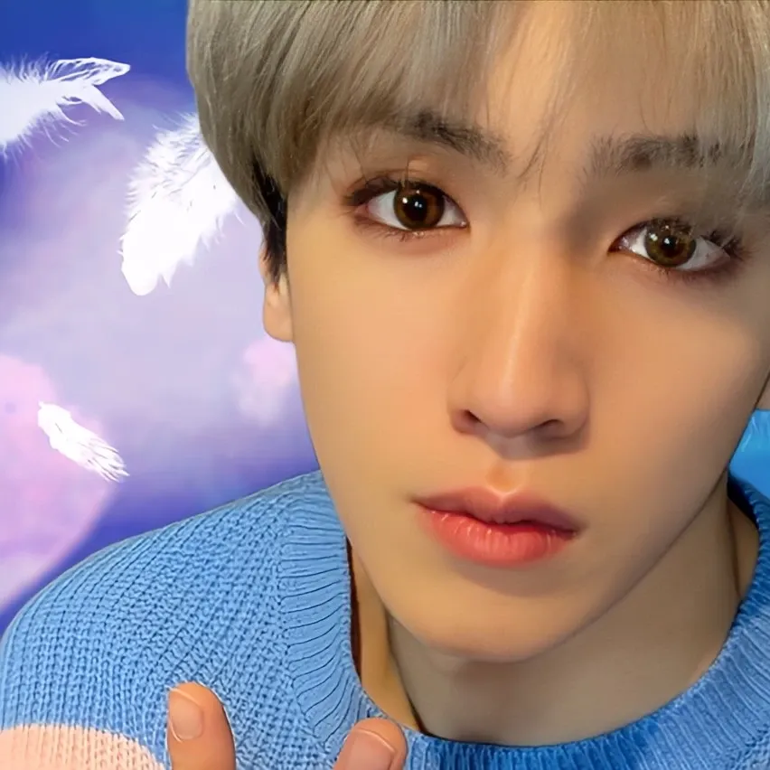 Behind-the-scenes cut of Wooseok (PENTAGON)