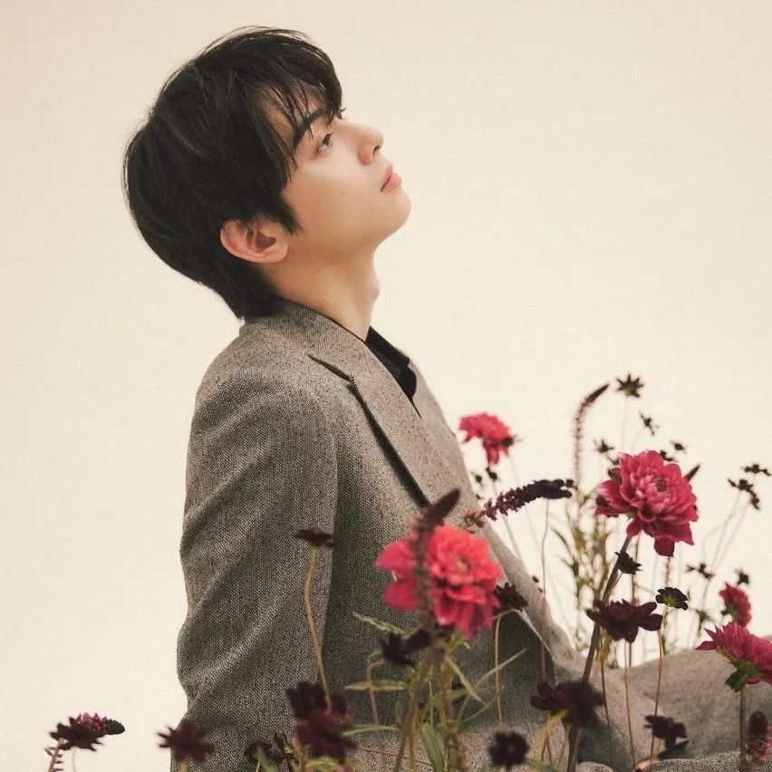 Latest photo of Eunwoo (ASTRO)