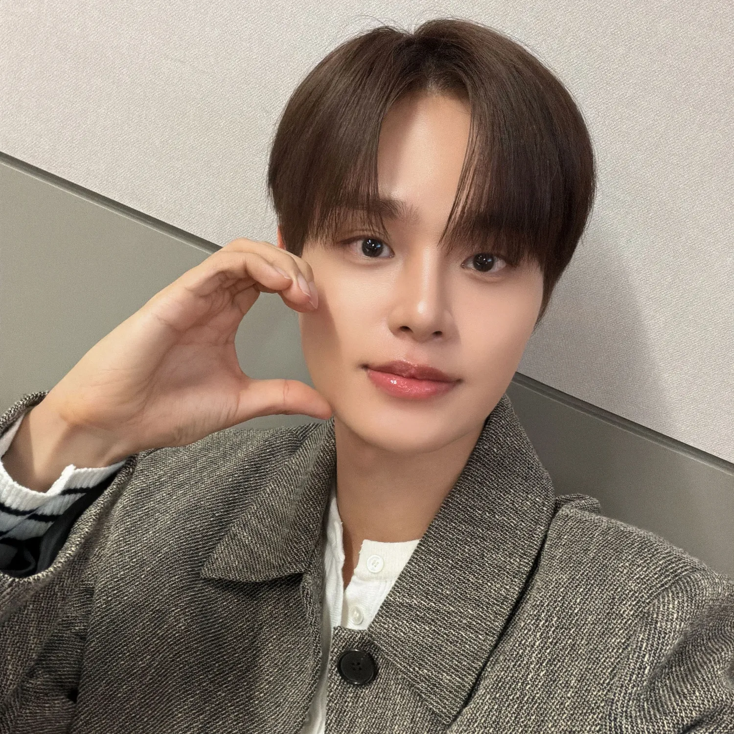 Behind-the-scenes cut of Lee Daehwi (AB6IX)
