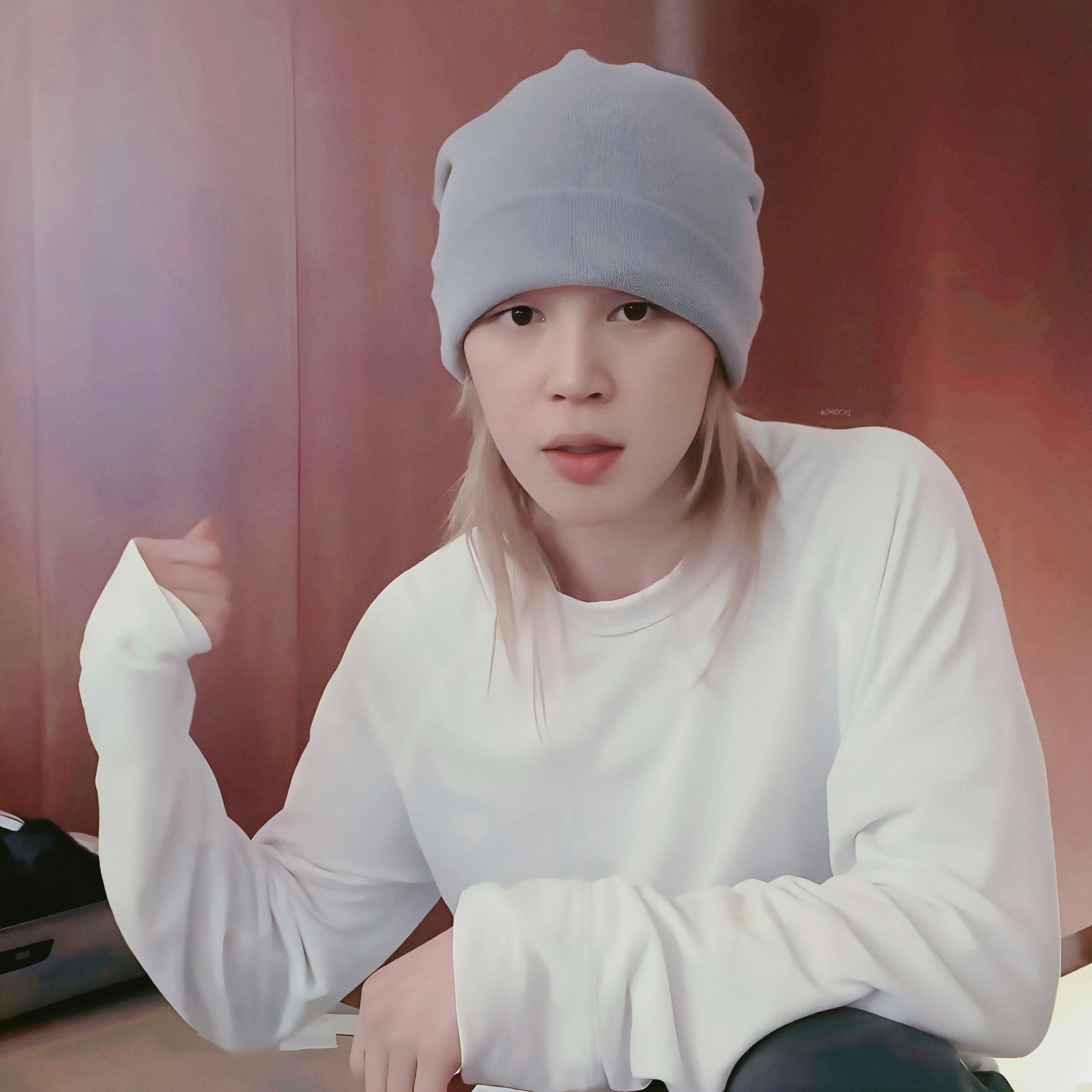 Foto aktivitas terbaru Jimin (BTS)
